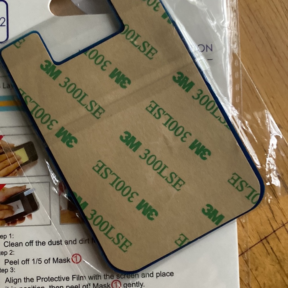 Free! Screen protector and app stickers - Picture 3 of 5